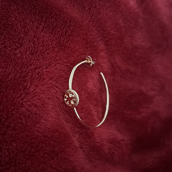 Tory Burch Elegant Gold Hoop Earring - Picture 5 of 8
